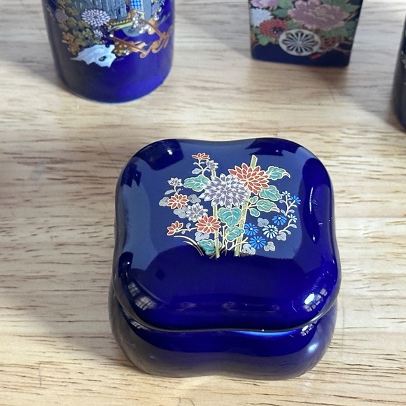 Vintage Cobalt Blue Japanese Mini Vases & Container (Set of 7) - Picture 4 of 11